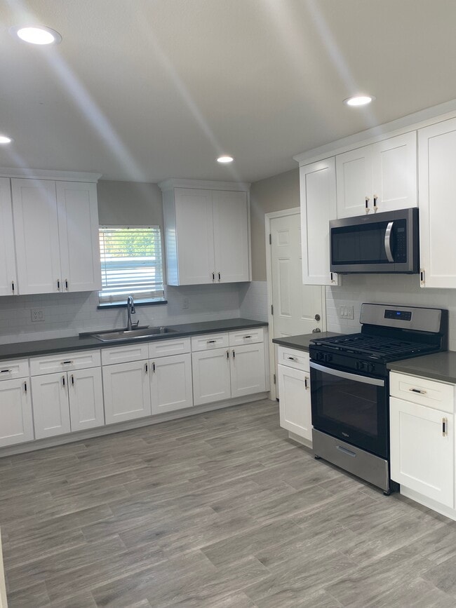 Photo - 14709 Walters St