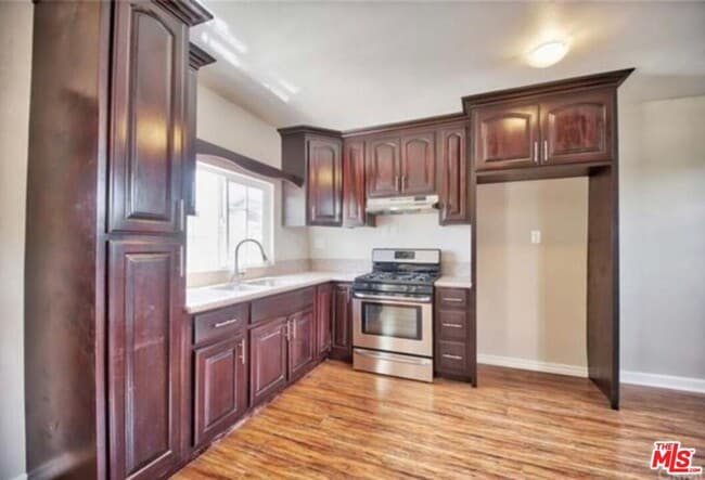 Photo - 1529 Tremont St