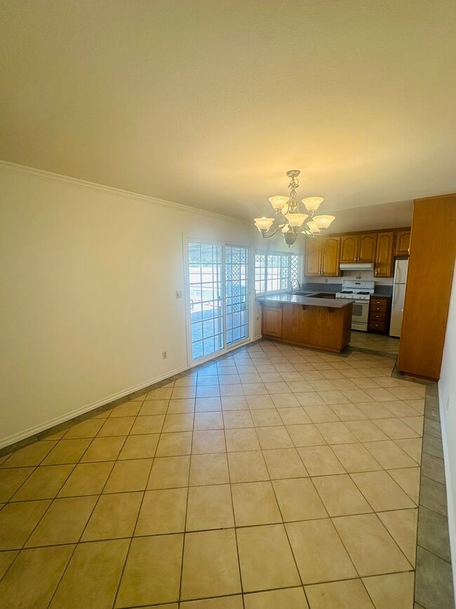 Photo - 4056 Caseman Ave