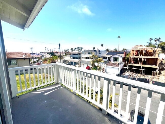 Building Photo - 2 bed 2 bath ocean view Stand alone bungal... Unit A Rental
