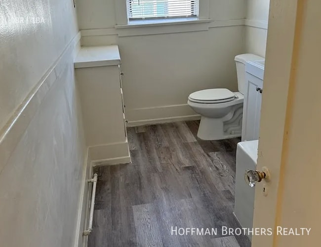 Photo - 644 W 5th St Unit 6