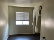 Photo - 5243 Huntington Dr Apartment Unit 4