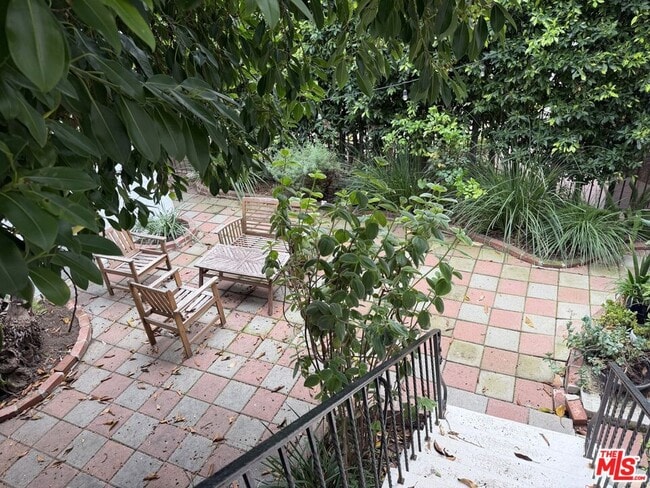 Photo - 1132 N Vista St Unit 4