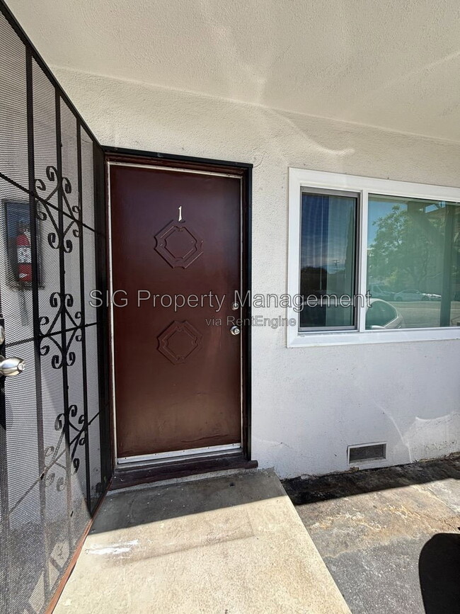 Photo - 10237 Commerce Ave Unit 1