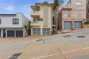 Photo - 207 42nd St