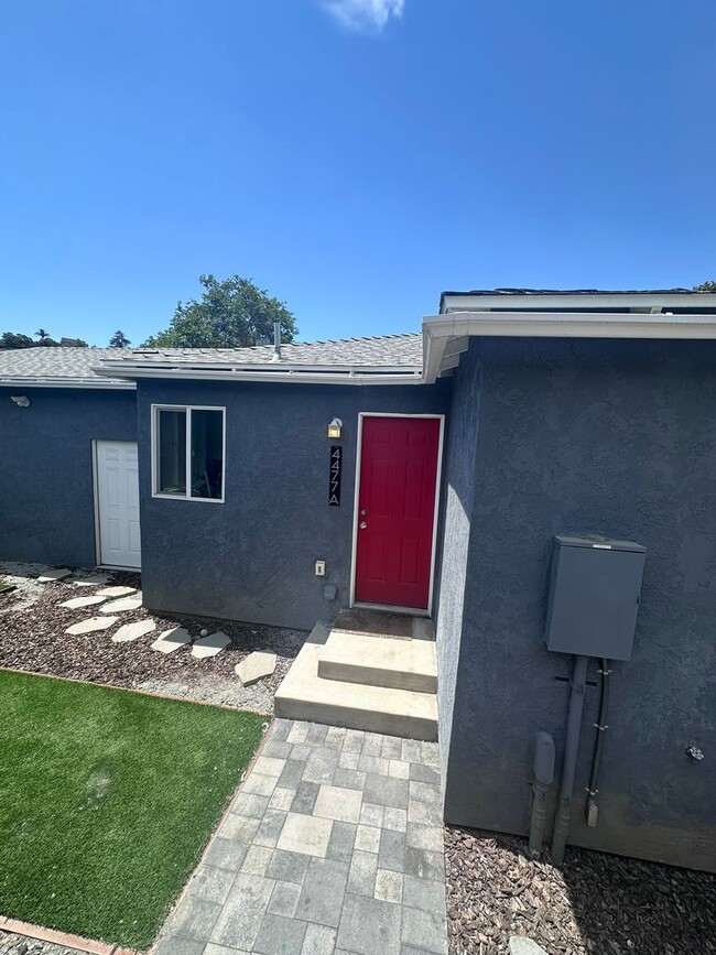 Building Photo - 4477-4479 Palm Avenue Unit 4477 A