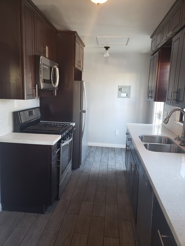 New Kitchen - 3001 Edgehill Dr