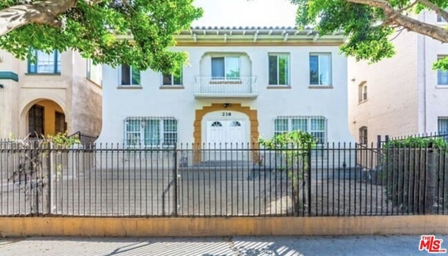 Photo - 238 S Kenmore Ave Condo Unit 242