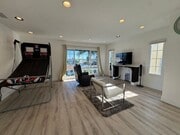 Photo - 1339 S Mansfield Ave