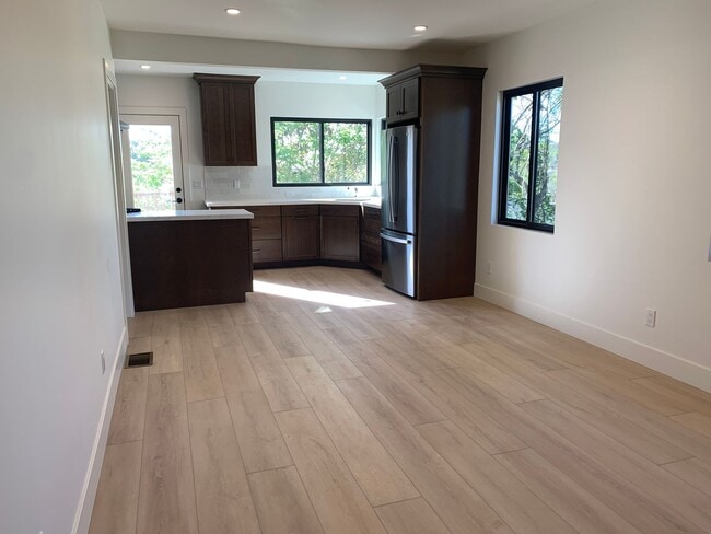 Photo - 916 Garcia Rd Unit C