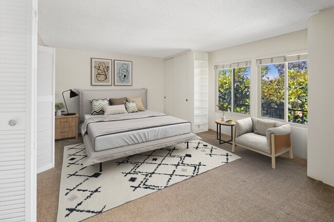 Photo - Stunning townhouse in La Jolla / North UTC area