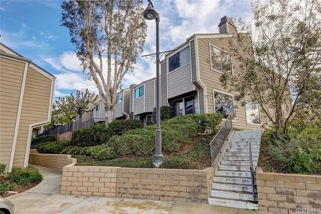 Photo - 22 Latitude Ct Townhome