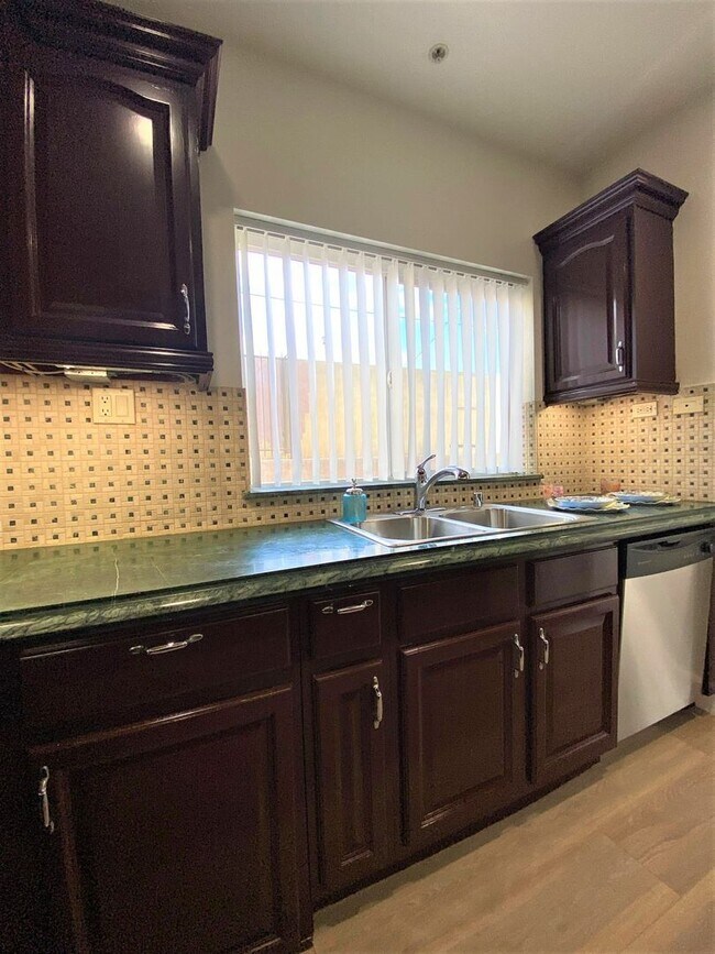 Photo - Holt Luxury Investments LLC