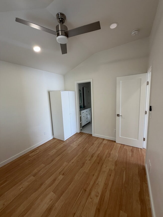 Photo - 756 Anns Way