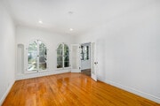 1BR, 1BA - 725SF - Living Room - 1147 6th St