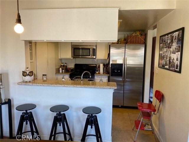 Photo - 2143 Montrose Ave