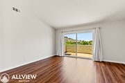 Photo - Gorgeous 2 bed/2 baths, located in the highly desired community of Woodbridge.