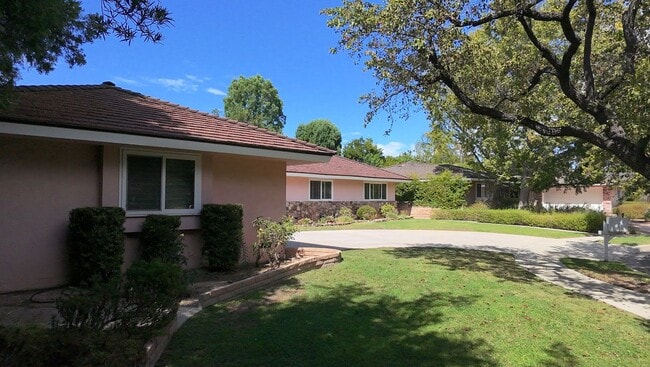 Photo - 19647 Merridy St