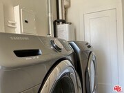 Photo - 860 S Berendo St