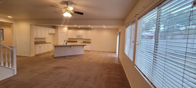 Photo - 1262 Garrett Way