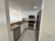 Photo - 730 W 4th St Unit 415
