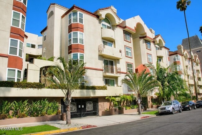 Photo - 620 S Gramercy Pl