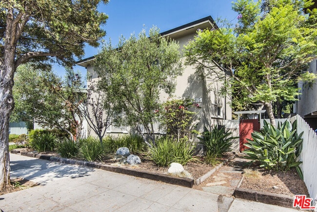 Photo - 2115 Ocean Park Blvd Unit 1