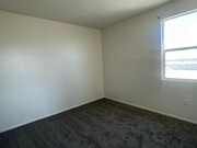 Photo - Spacious 4 Bedroom, 3.5 Bathroom Townhome