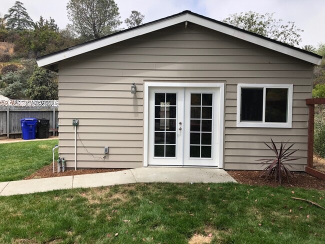 Building Photo - BEAUTIFUL & SPACIOUS 1 BR COTTAGE IN QUIET CUL-DE-SAC IN CLAIREMONT