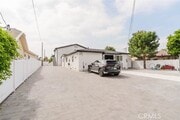 Photo - 10938 Olinda St