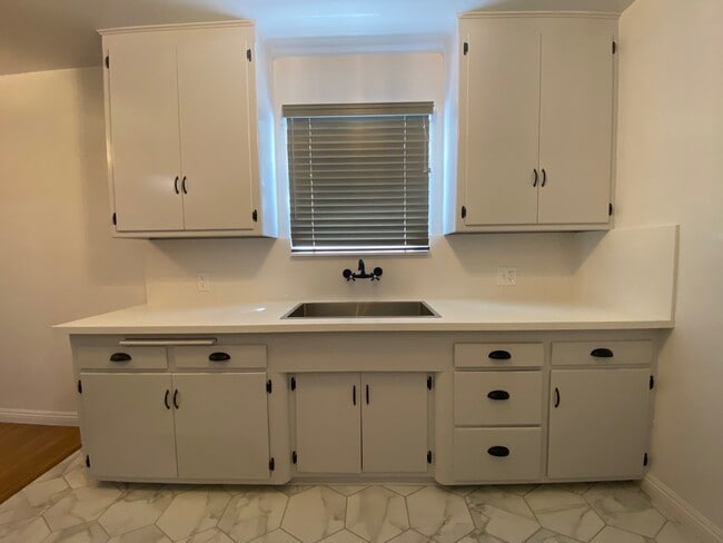 Generous Storage - 700 S Louise St Unit 702