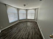 Photo - 1917 Grant Ave