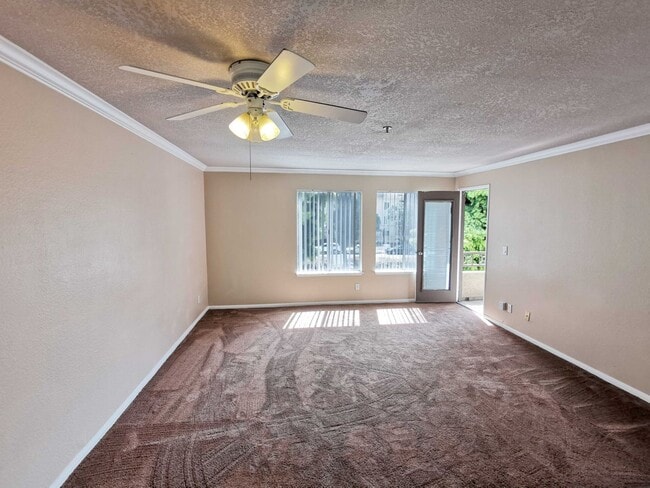 Photo - 1 Bed Room 1 BATH NEAR UCSD
