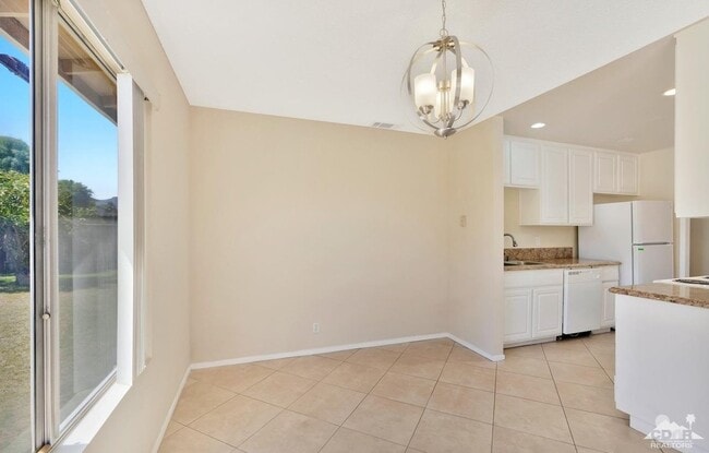 Photo - Central Palm Desert Home (3b/2b)