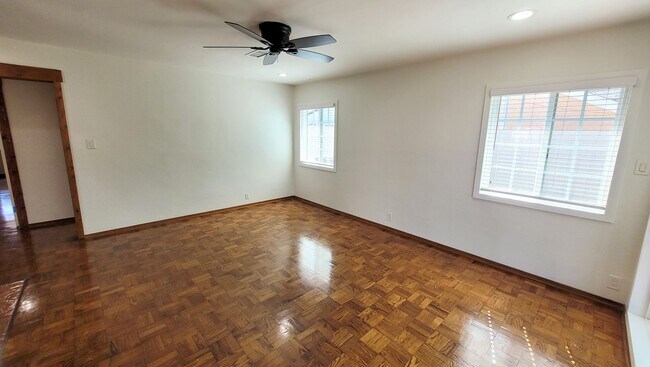 Photo - 3 Bed 2 Bath House With Spacious Family Ro...