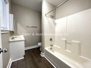 Photo - 1220 E Appleton St House