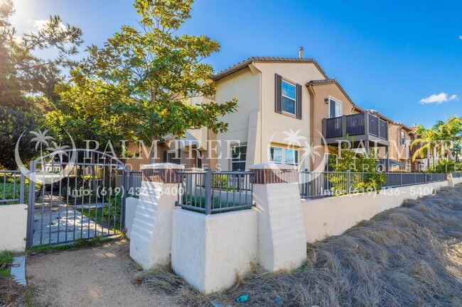 Building Photo - Stunning 4-Bedroom Townhome in Chula Vista... Unit 3