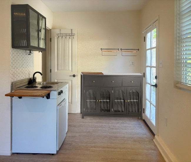 Photo - 4954 35th St