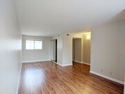 Available 1Bd/1.5Ba - 1206 Viola Ave