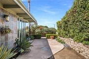 Photo - 685 Seaview St House