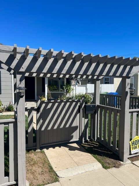 Custom Pergola entry - 22025 Galvez St House