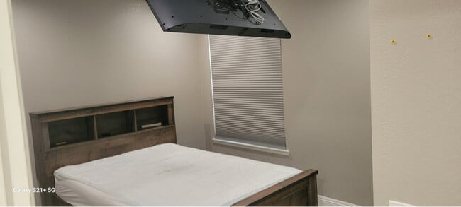 Photo - 4233 Fairhaven Ave