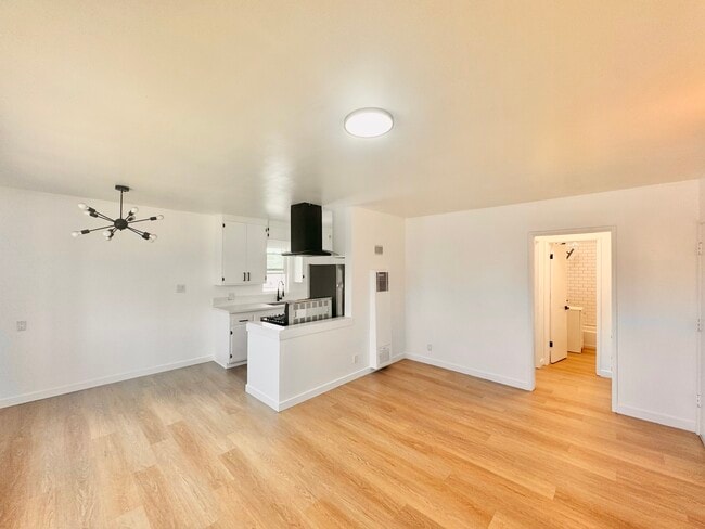 Building Photo - 6303 Cherry Ave Unit 10 Rental