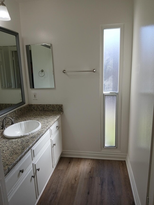 Photo - 837 Amigos Way