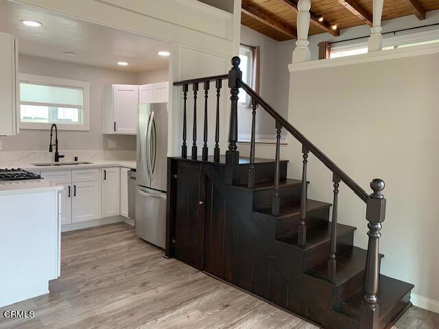 Building Photo - 288 Cahuenga Dr Rental