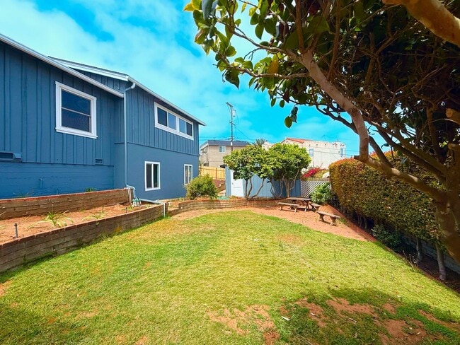 Photo - Welcome to your amazing coastal home above Sunset Cliffs
