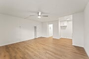 Photo - 6316 S Vermont Ave Apartment Unit 6