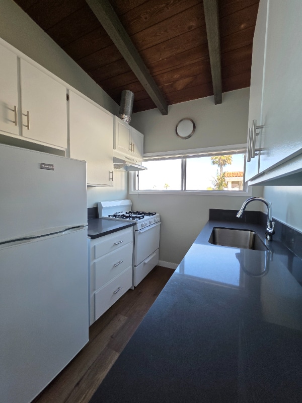 Photo - 2026 Hermosa Ave Unit 2