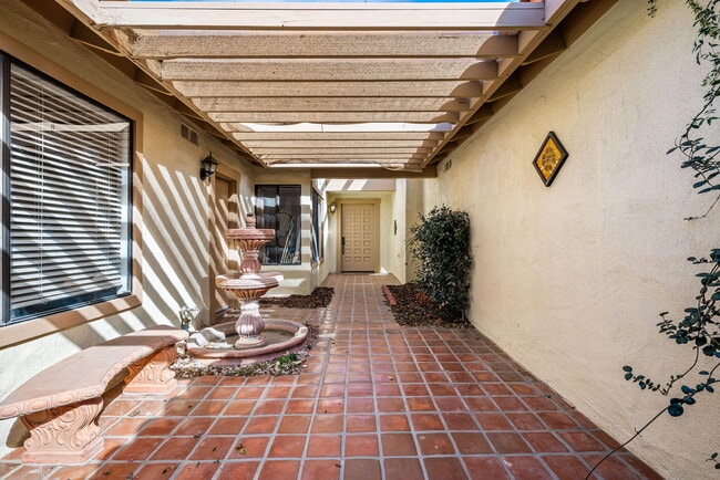 Photo - 280 Tolosa Cir