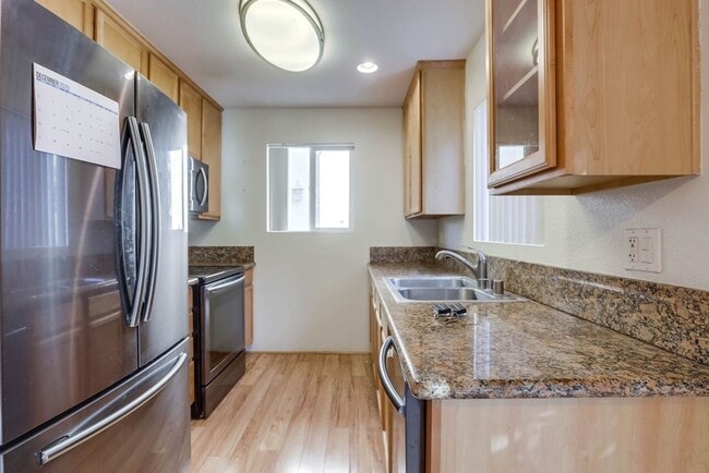 Photo - 2 Bedroom Condo For Rent - El Cajon